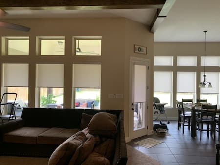 Cordless, Motorized Roller Shades In League City, TX